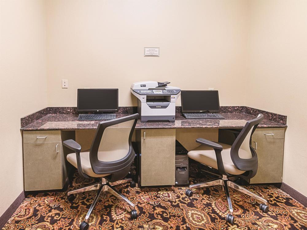 La Quinta Inn & Suites by Wyndham Woodway - Waco South