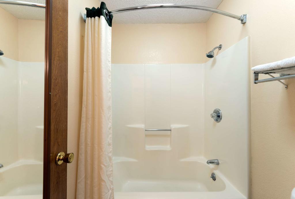 Super 8 by Wyndham Waco/Mall area TX