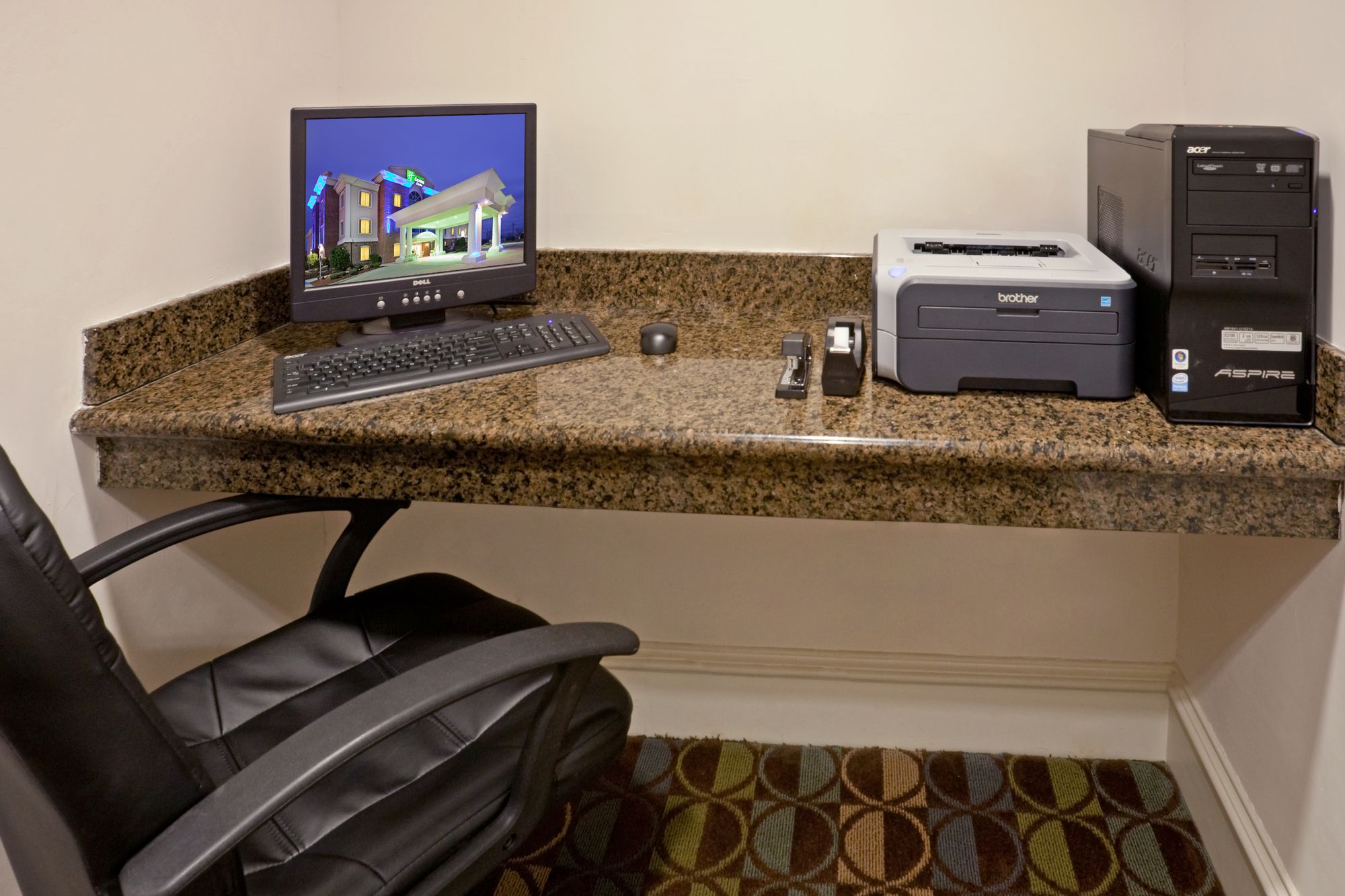 Holiday Inn Express & Suites Waxahachie