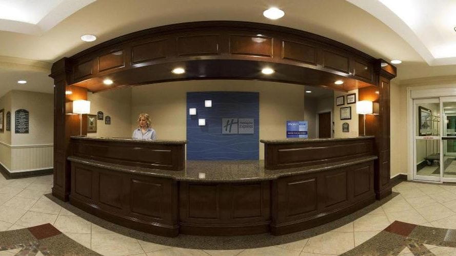 Holiday Inn Express & Suites Waxahachie