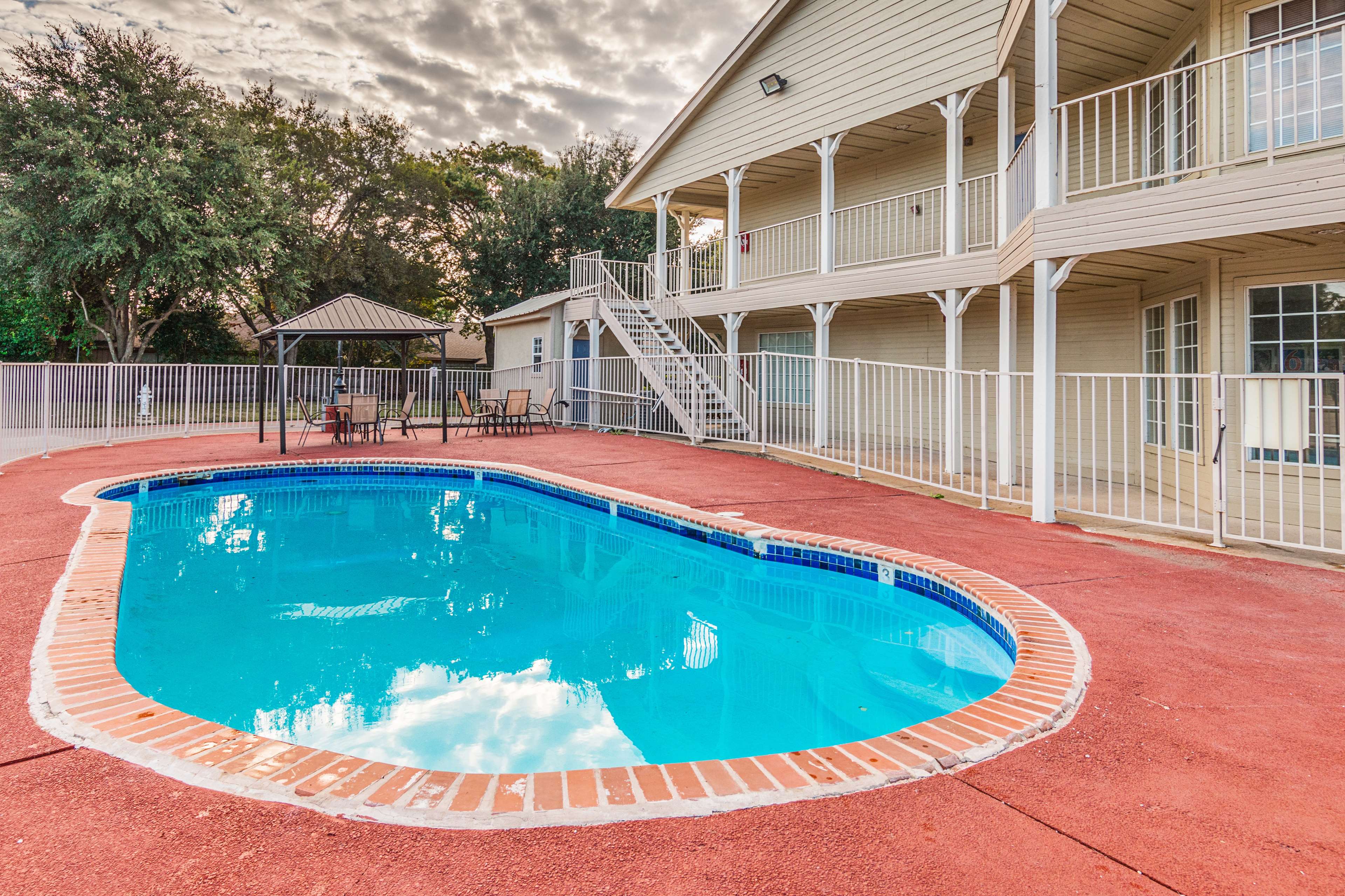 Motel 6 Waxahachie