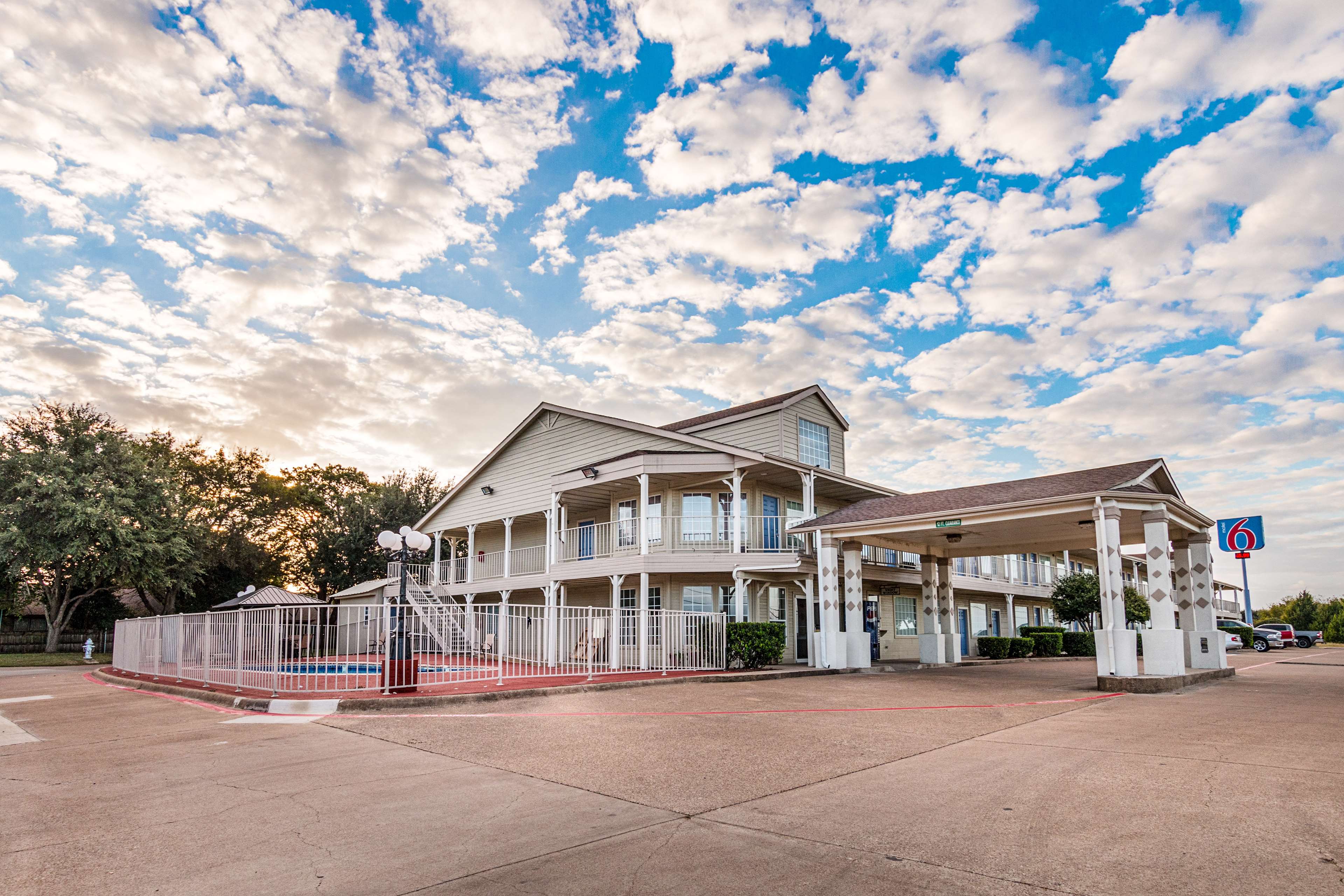 Motel 6 Waxahachie