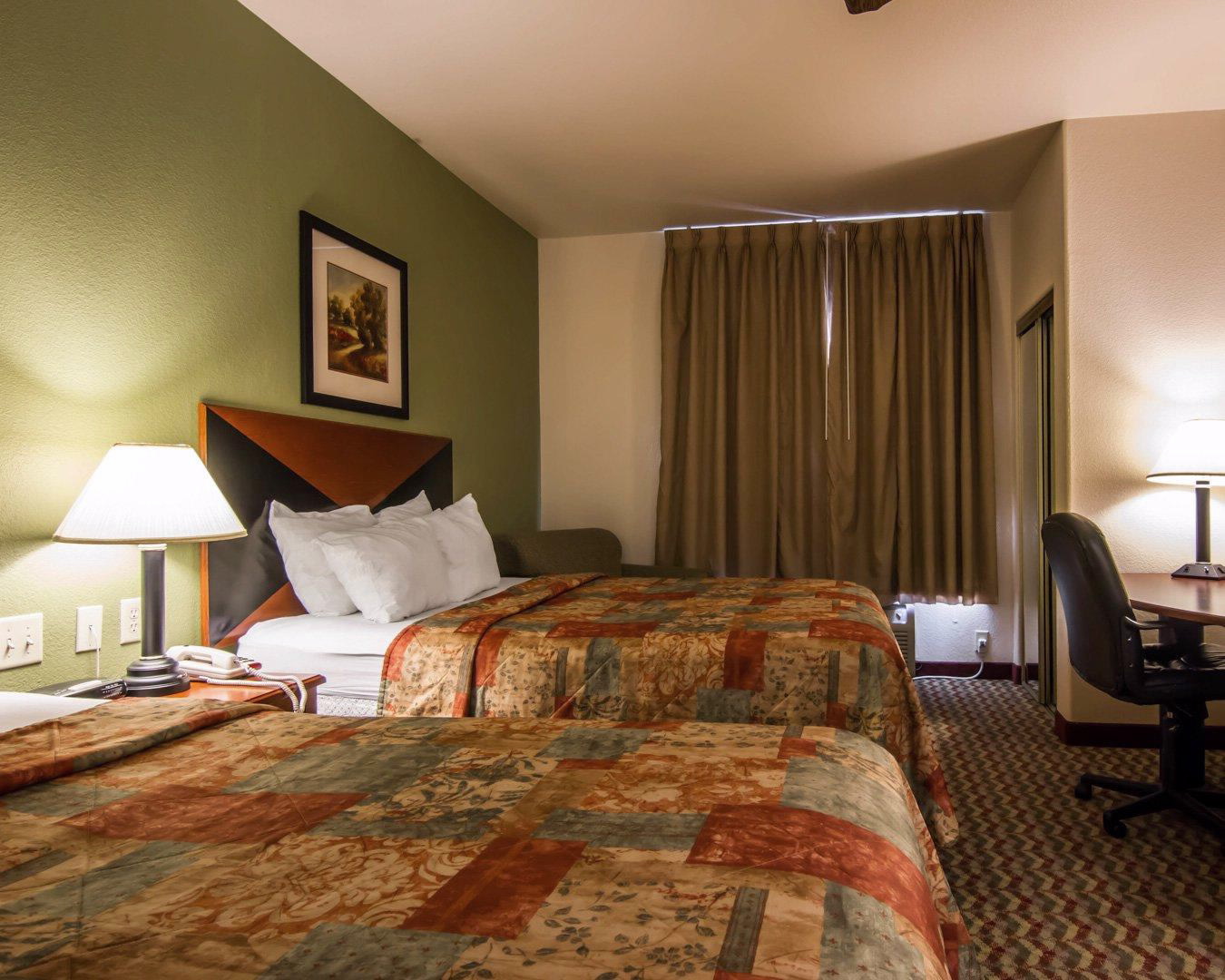 Clarion Inn & Suites Weatherford