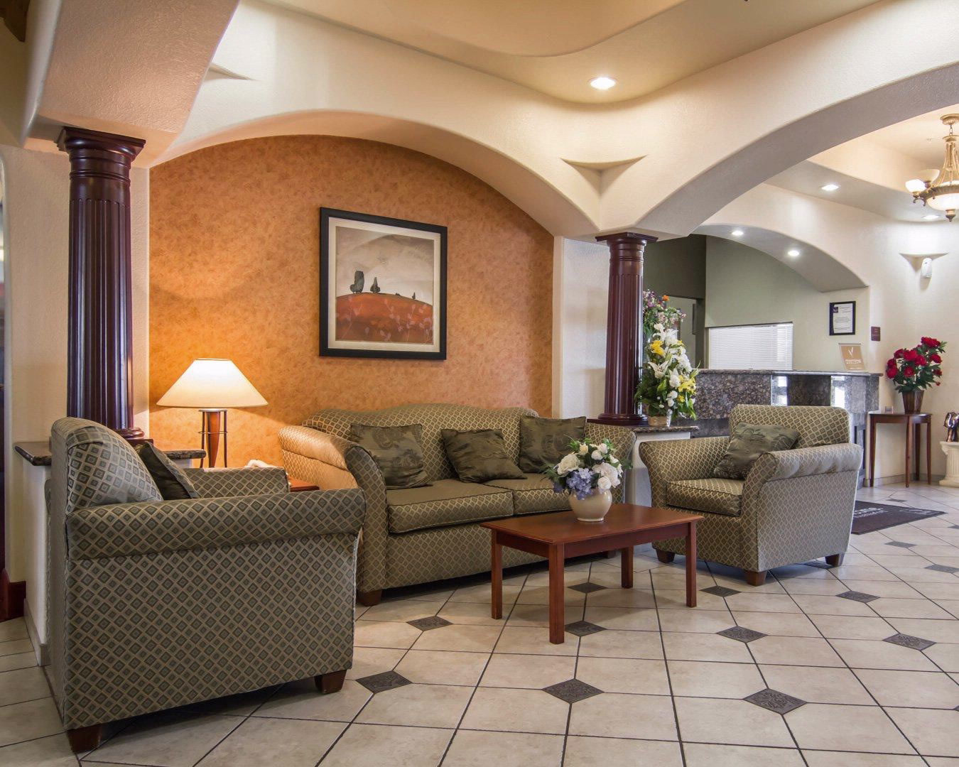 Clarion Inn & Suites Weatherford