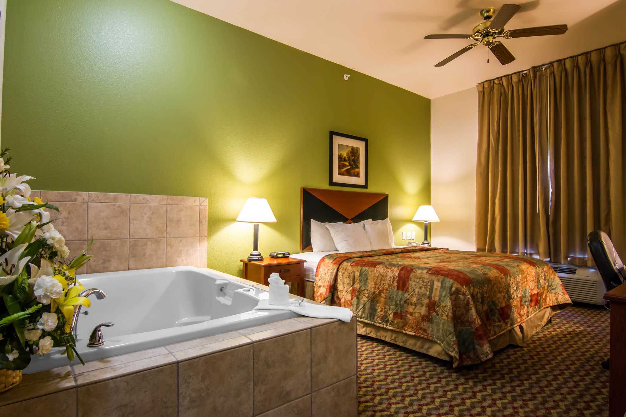 Clarion Inn & Suites Weatherford