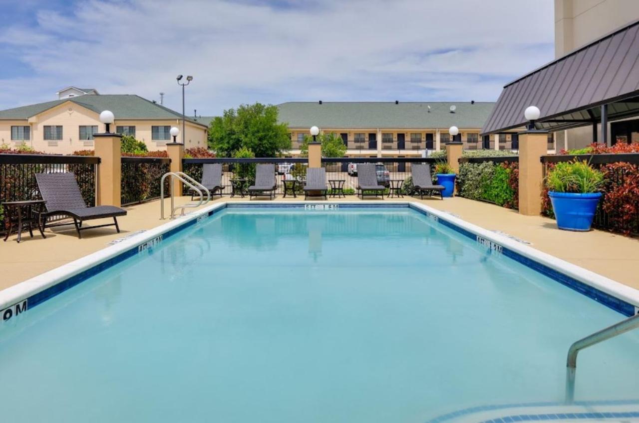 Hampton Inn & Suites Weatherford