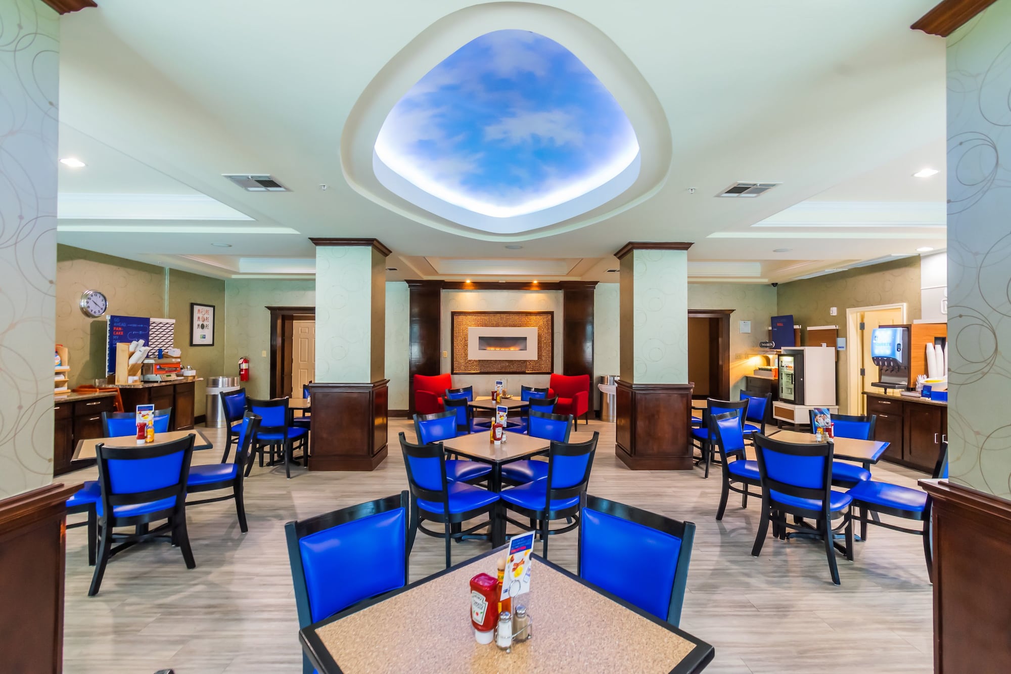 Holiday Inn Express & Suites Houston Space Center - Clear Lake