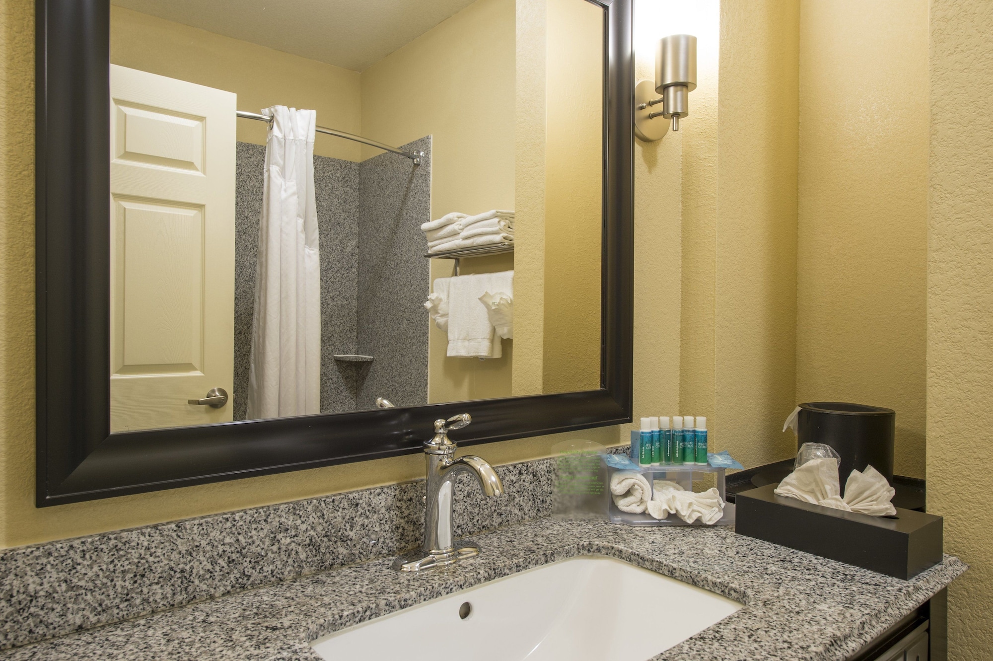 Holiday Inn Express & Suites Houston Space Center - Clear Lake
