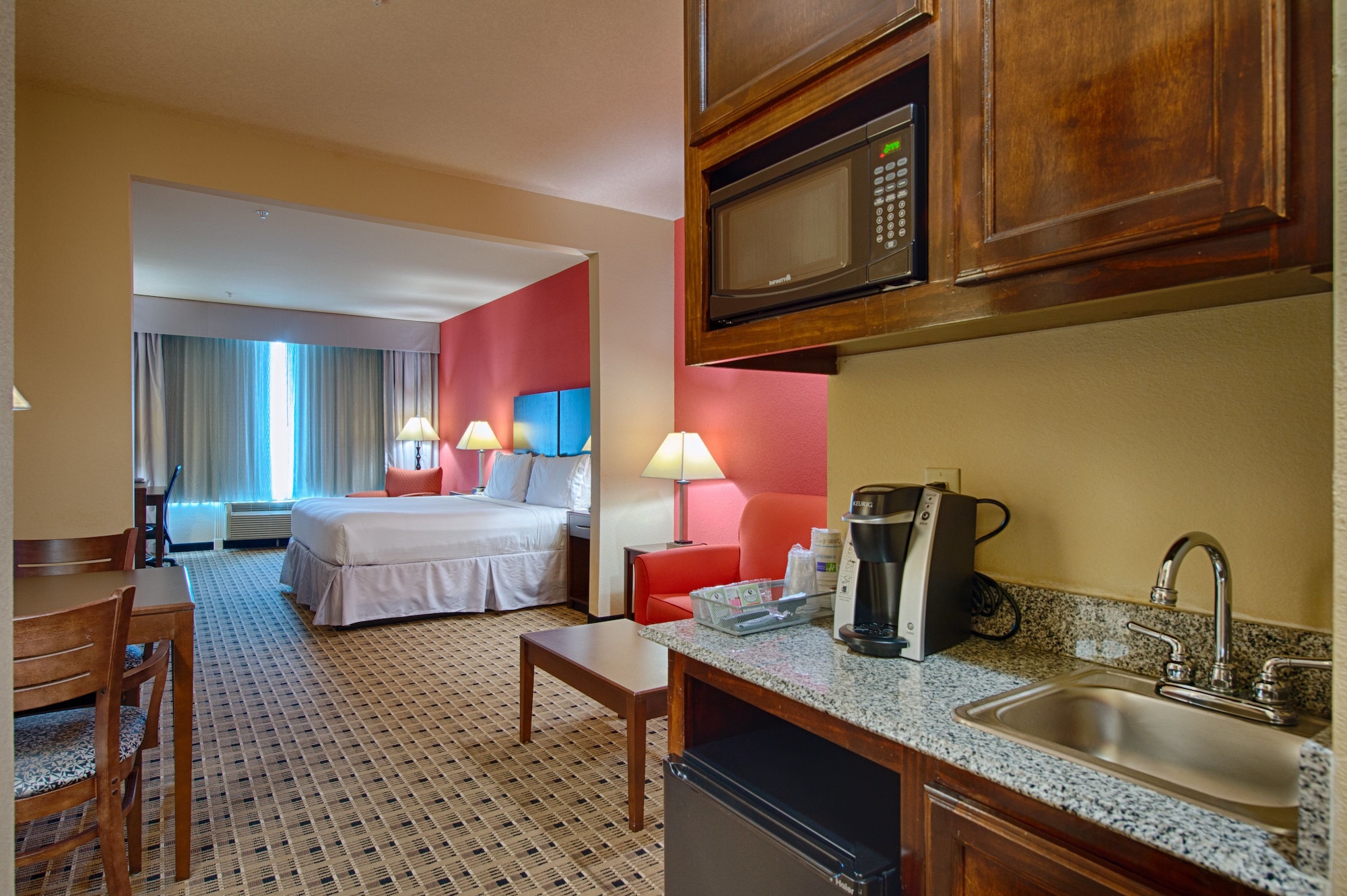 Holiday Inn Express & Suites Houston Space Center - Clear Lake