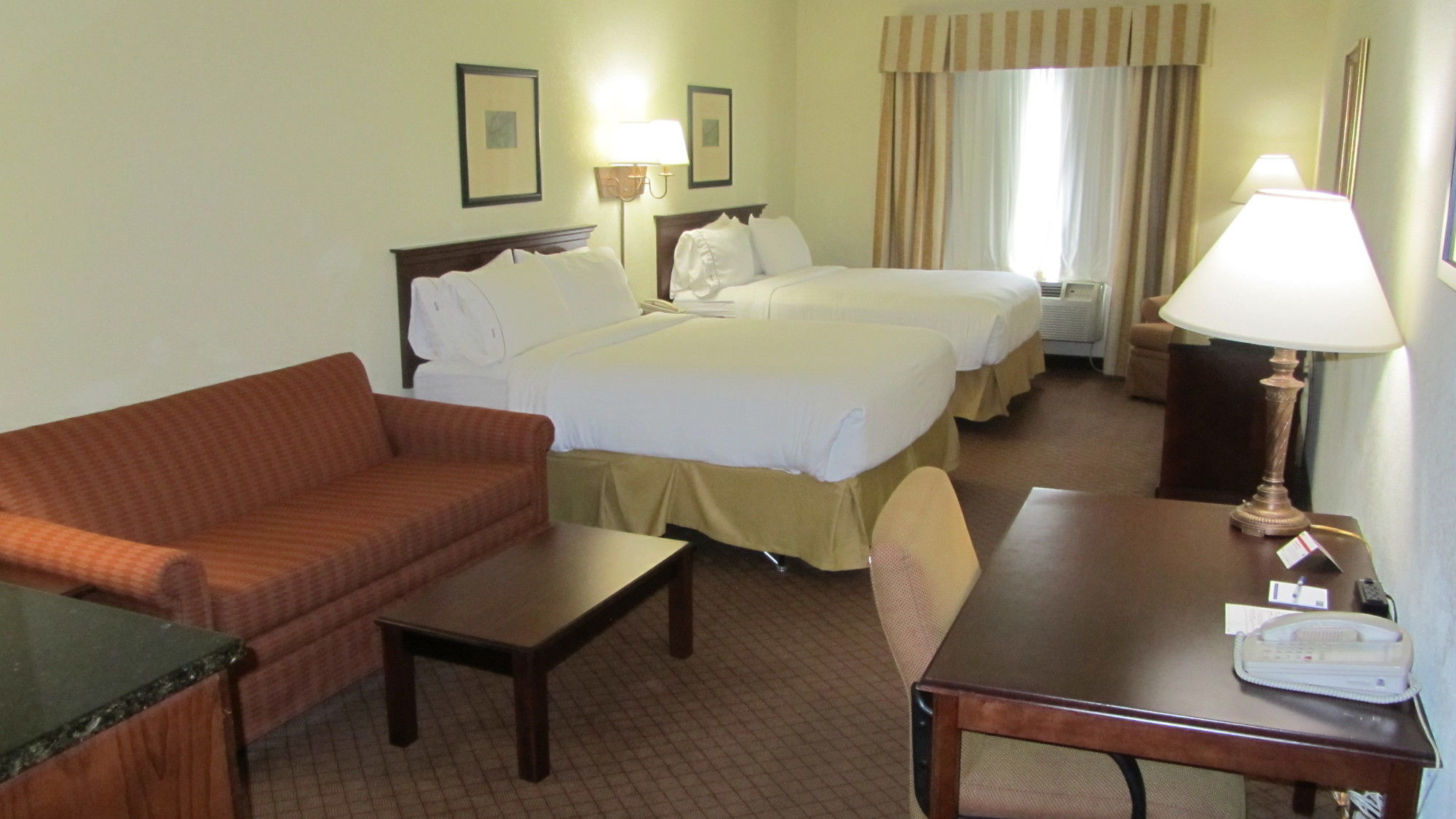 Holiday Inn Express & Suites Weslaco