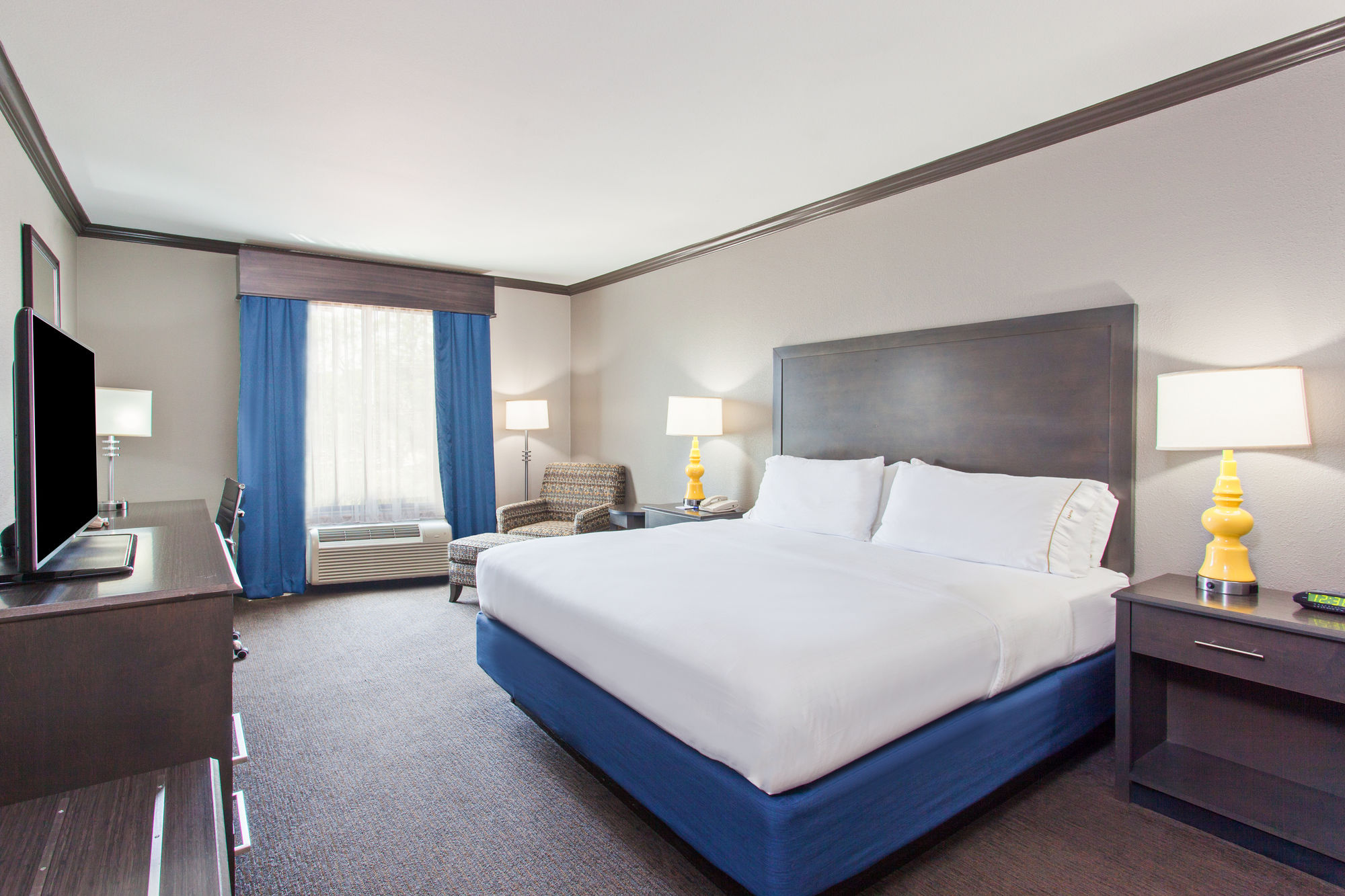 Holiday Inn Express & Suites Wharton