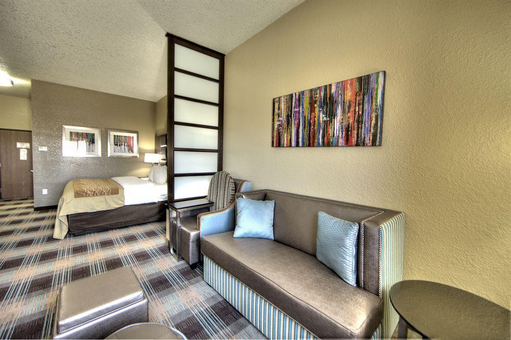 Comfort Inn & Suites Fort Worth West