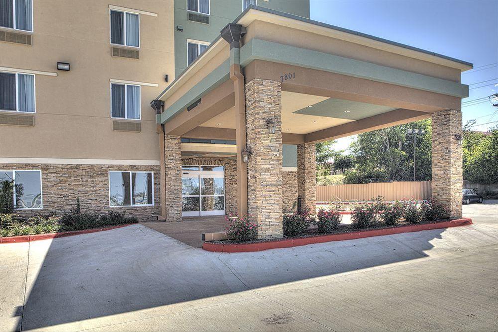 Comfort Inn & Suites Fort Worth West