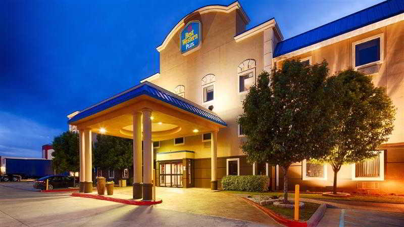 Best Western Plus University Inn & Suites