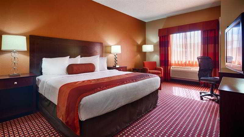Best Western Plus University Inn & Suites
