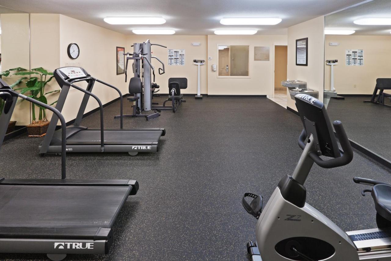 Candlewood Suites Wichita Falls @ Maurine St.
