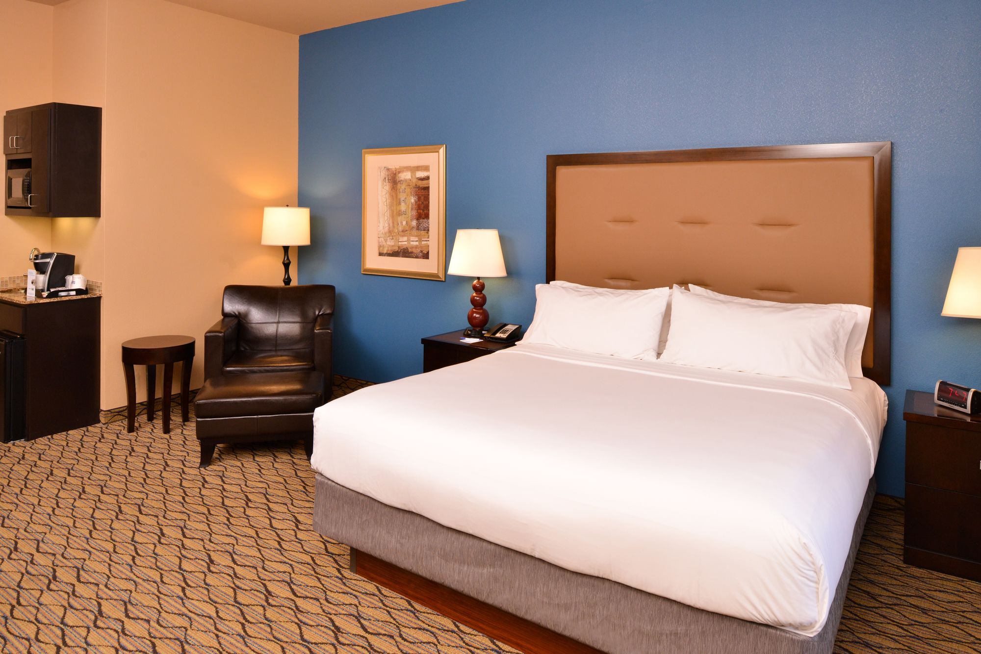 Holiday Inn Express Hotel & Suites Wichita Falls