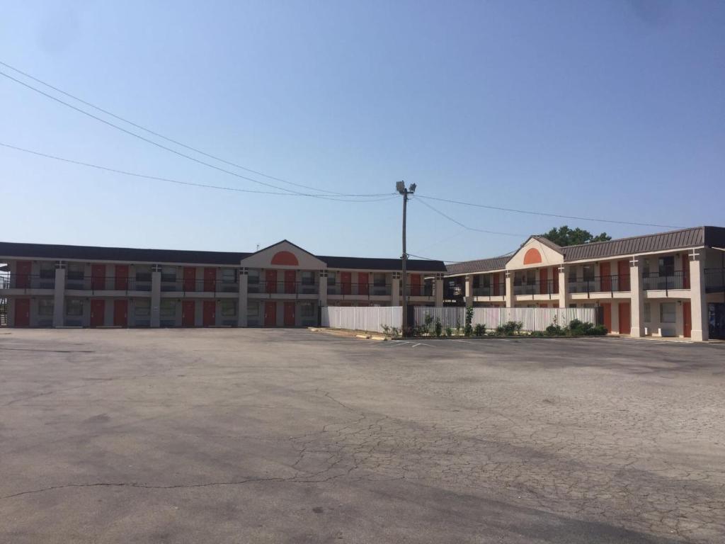 Super 8 by Wyndham Wichita Falls