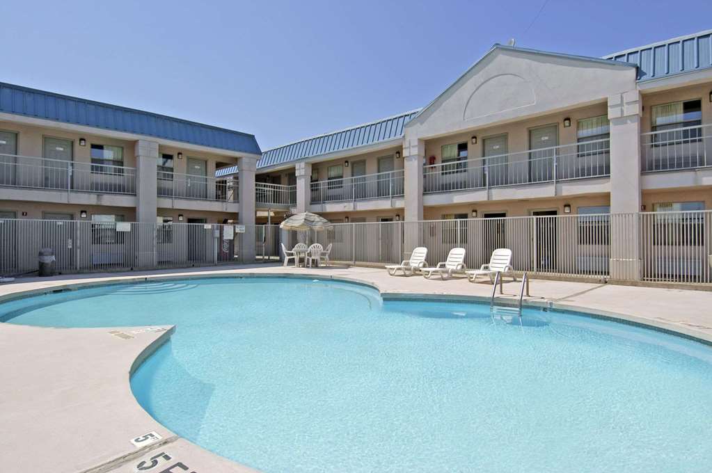 Super 8 by Wyndham Wichita Falls
