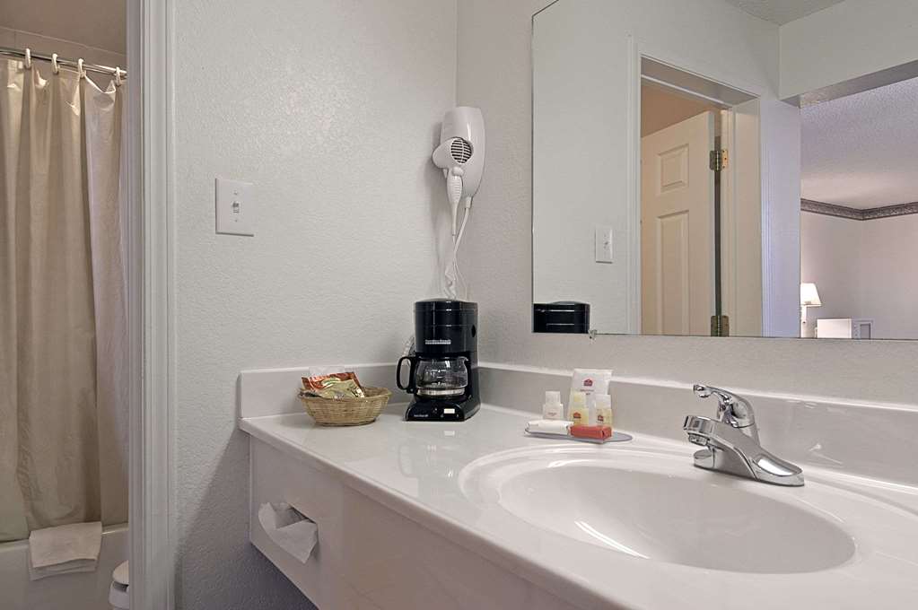 Super 8 by Wyndham Wichita Falls