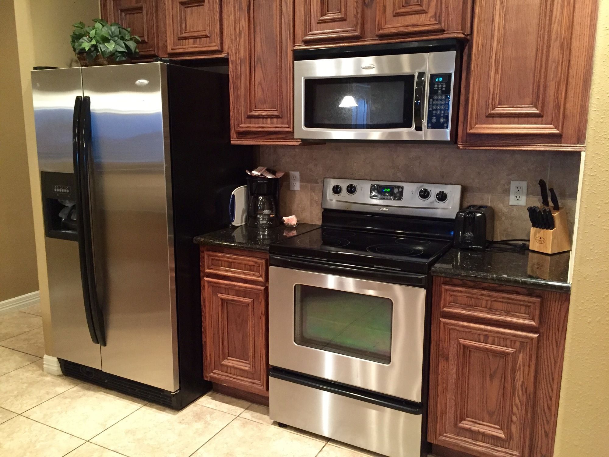 Southern Empress Lakeside Condominiums