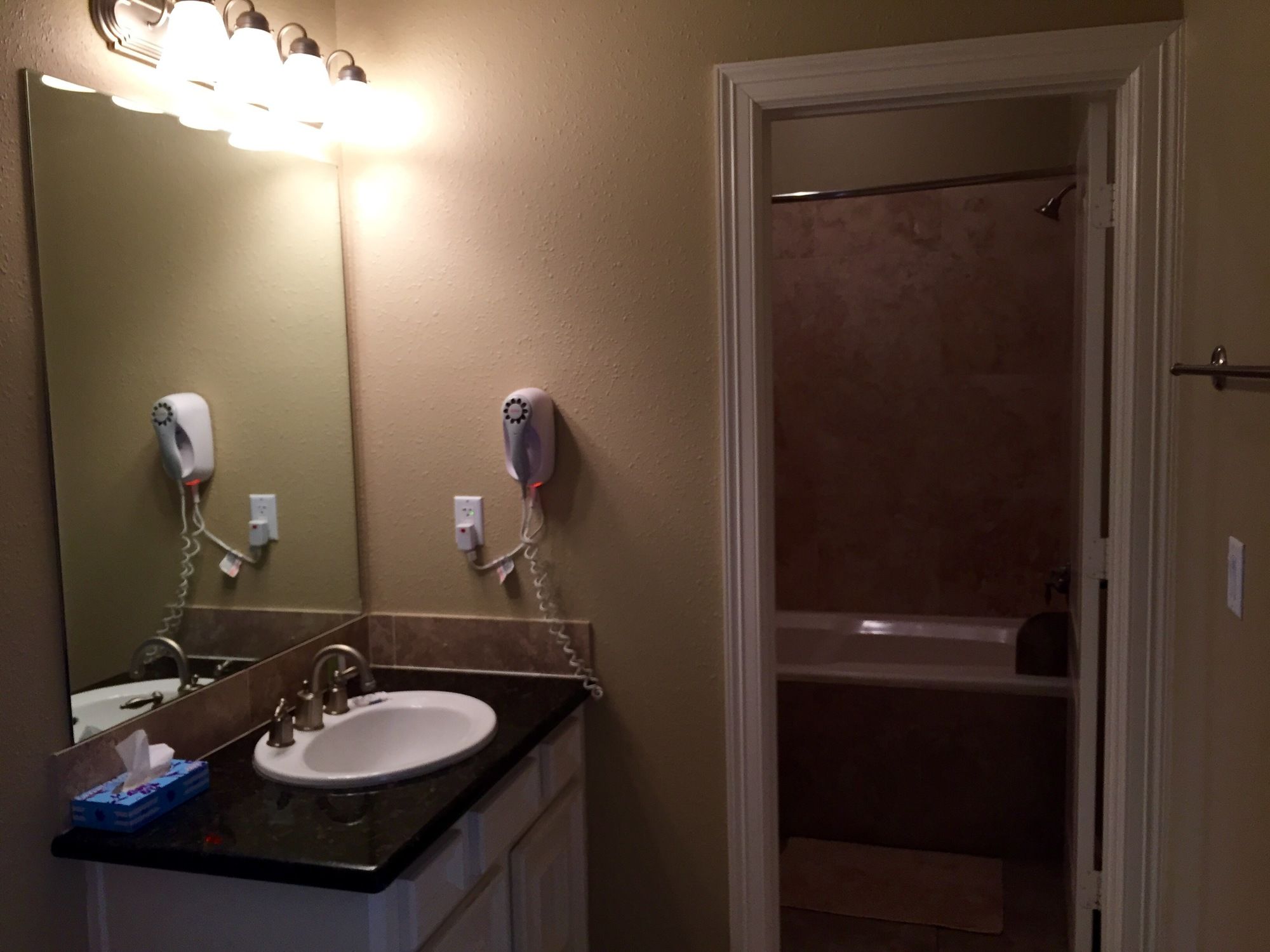 Southern Empress Lakeside Condominiums