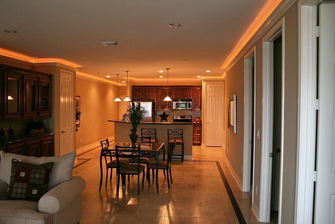 Southern Empress Lakeside Condominiums