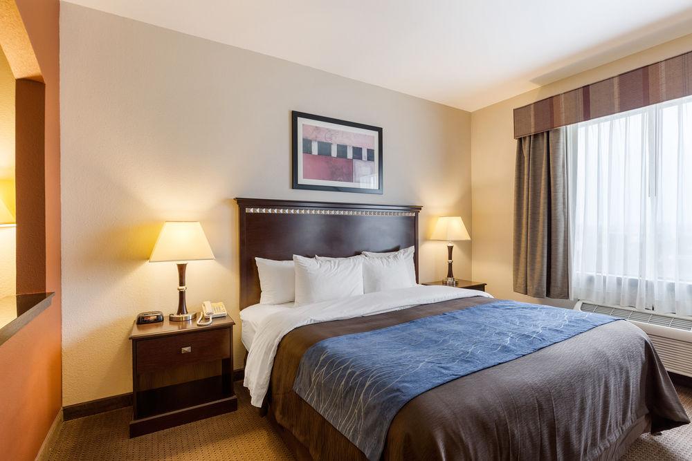 Comfort Inn & Suites