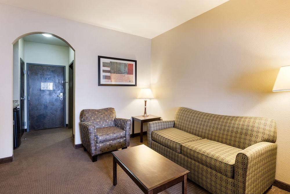 Comfort Inn & Suites