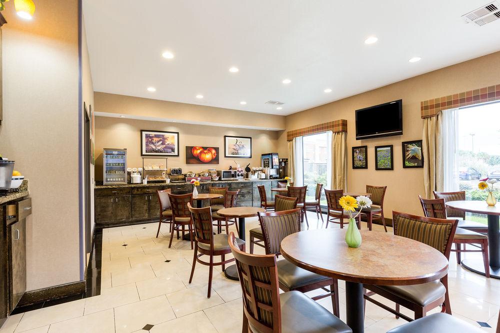 Comfort Inn & Suites