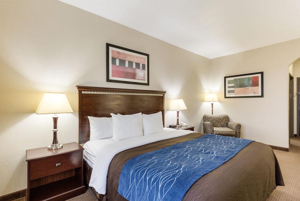 Comfort Inn & Suites