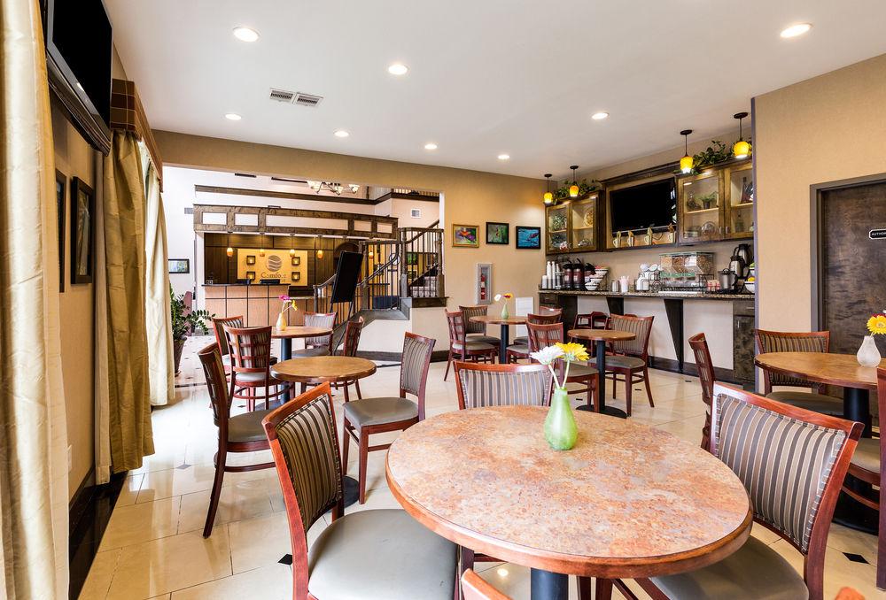 Comfort Inn & Suites