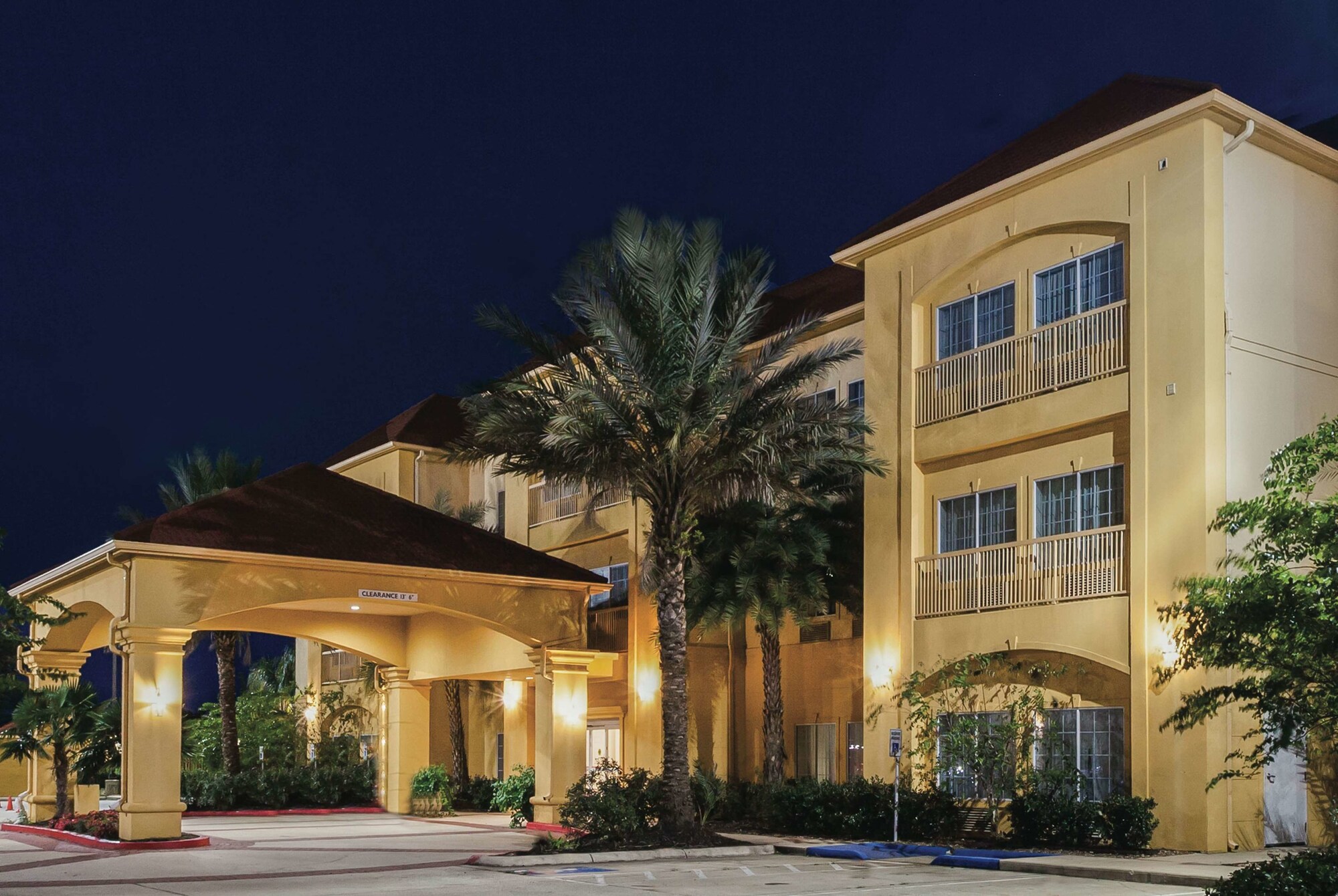 La Quinta Inn & Suites by Wyndham Winnie