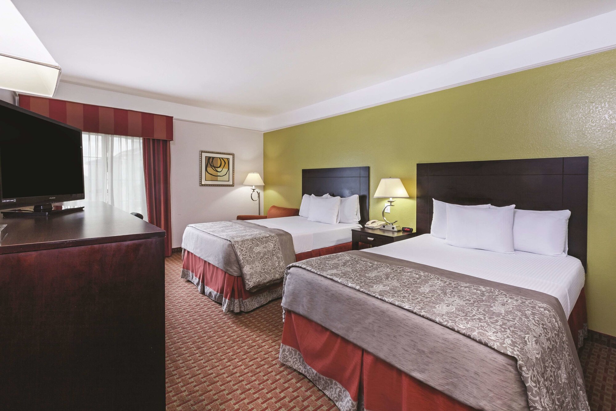La Quinta Inn & Suites by Wyndham Winnie