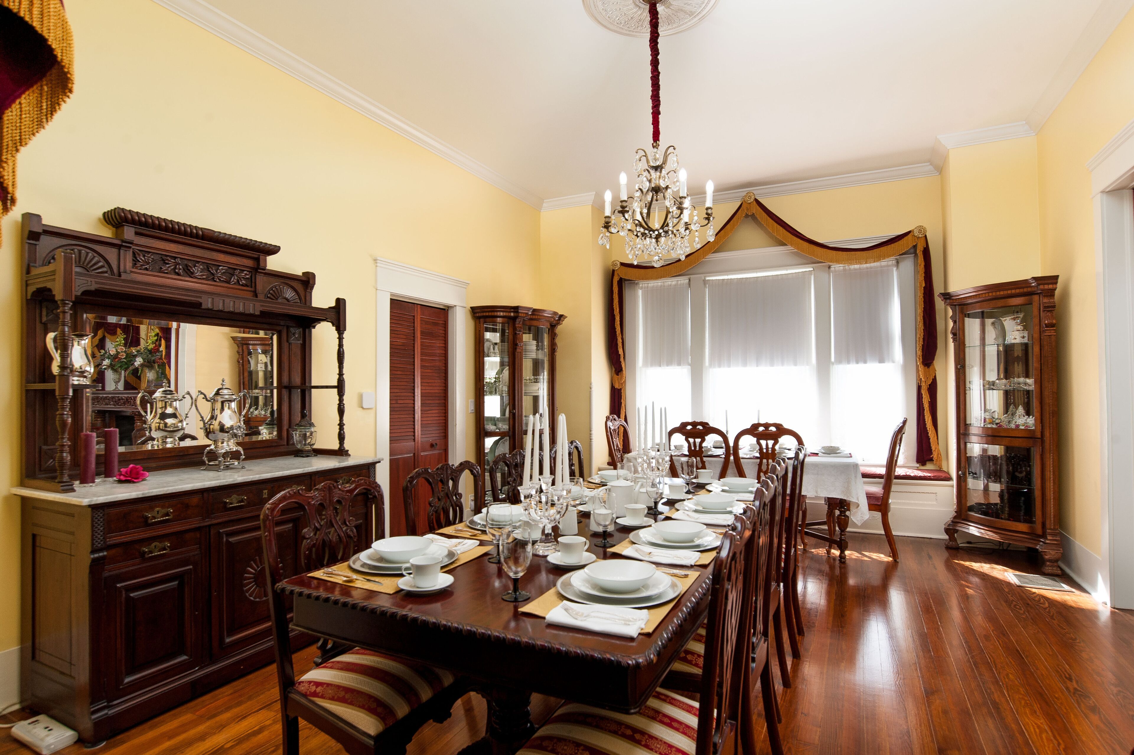 Oaklea Mansion Bed & Breakfast