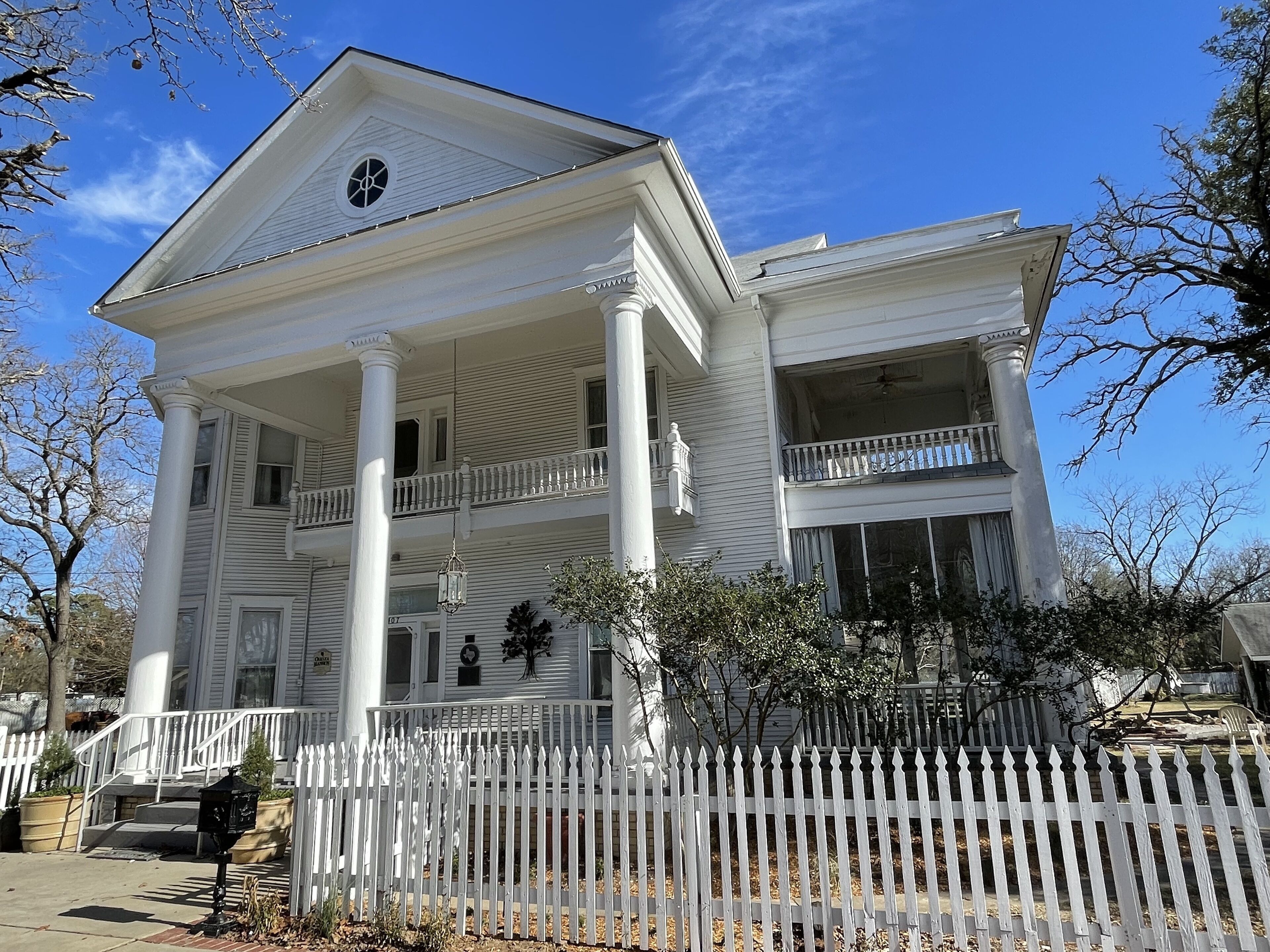 Oaklea Mansion Bed & Breakfast