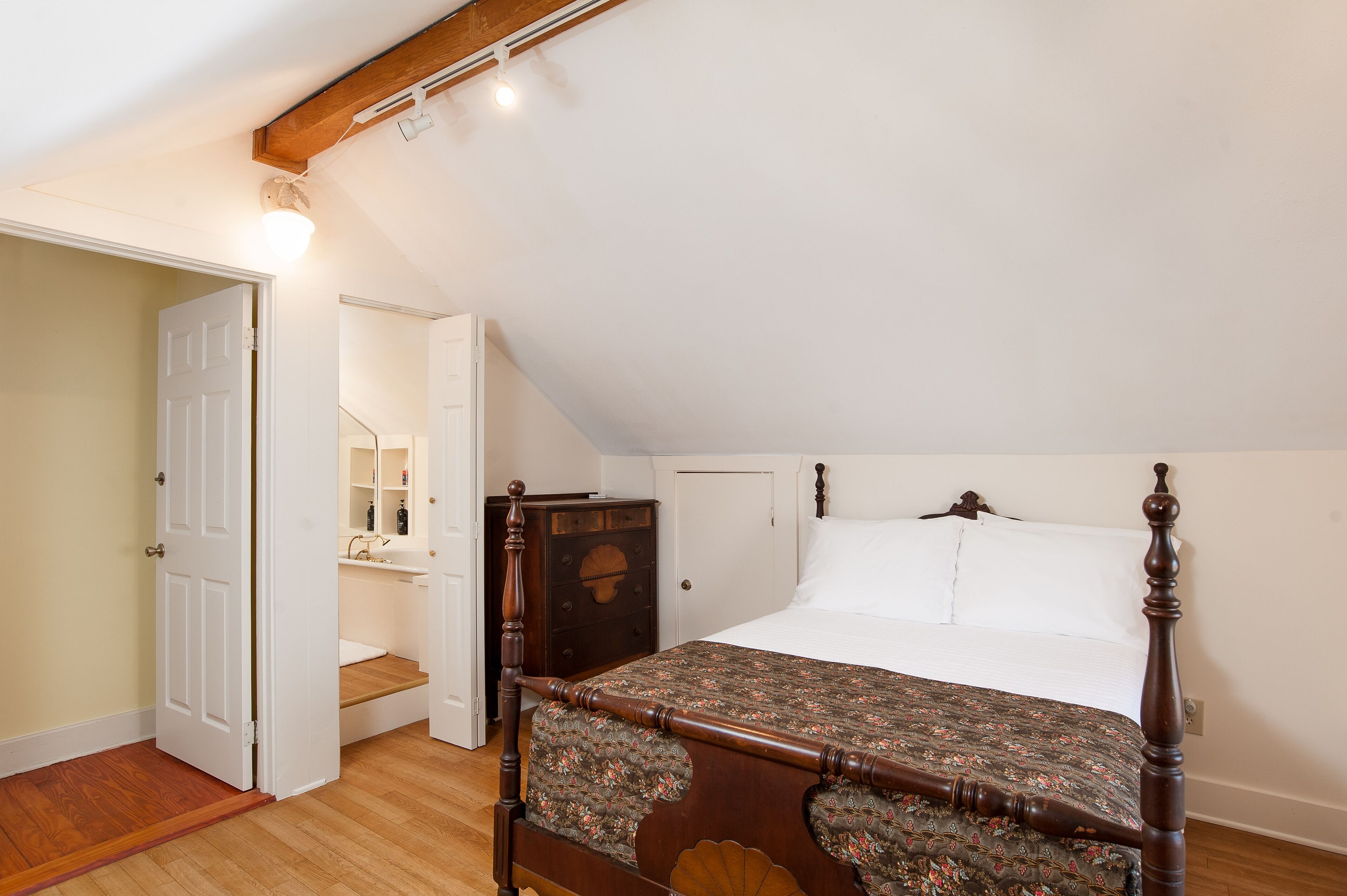 Oaklea Mansion Bed & Breakfast