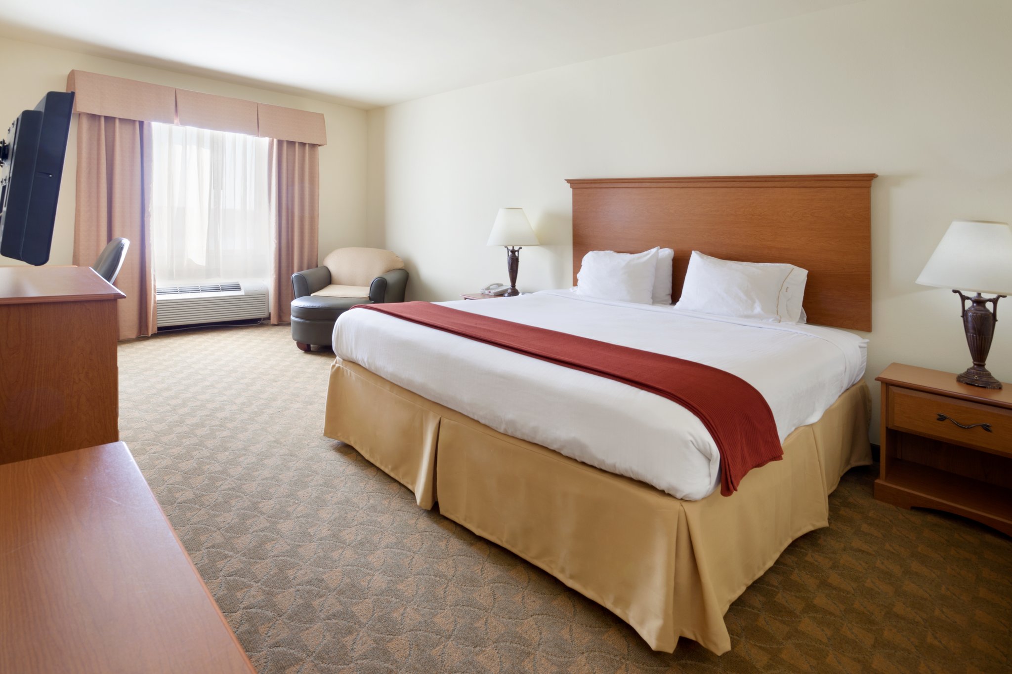 Holiday Inn Express Hotel & Suites Zapata