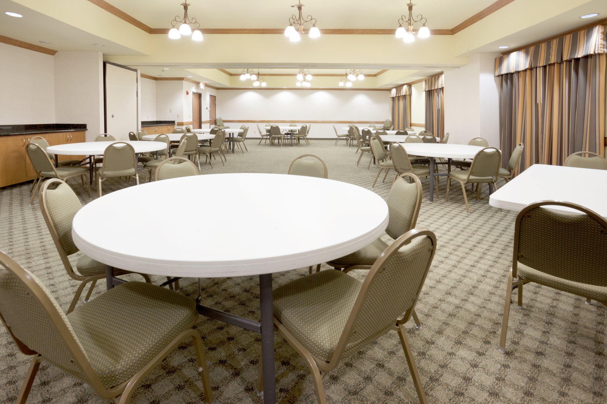 Holiday Inn Express Hotel & Suites Zapata