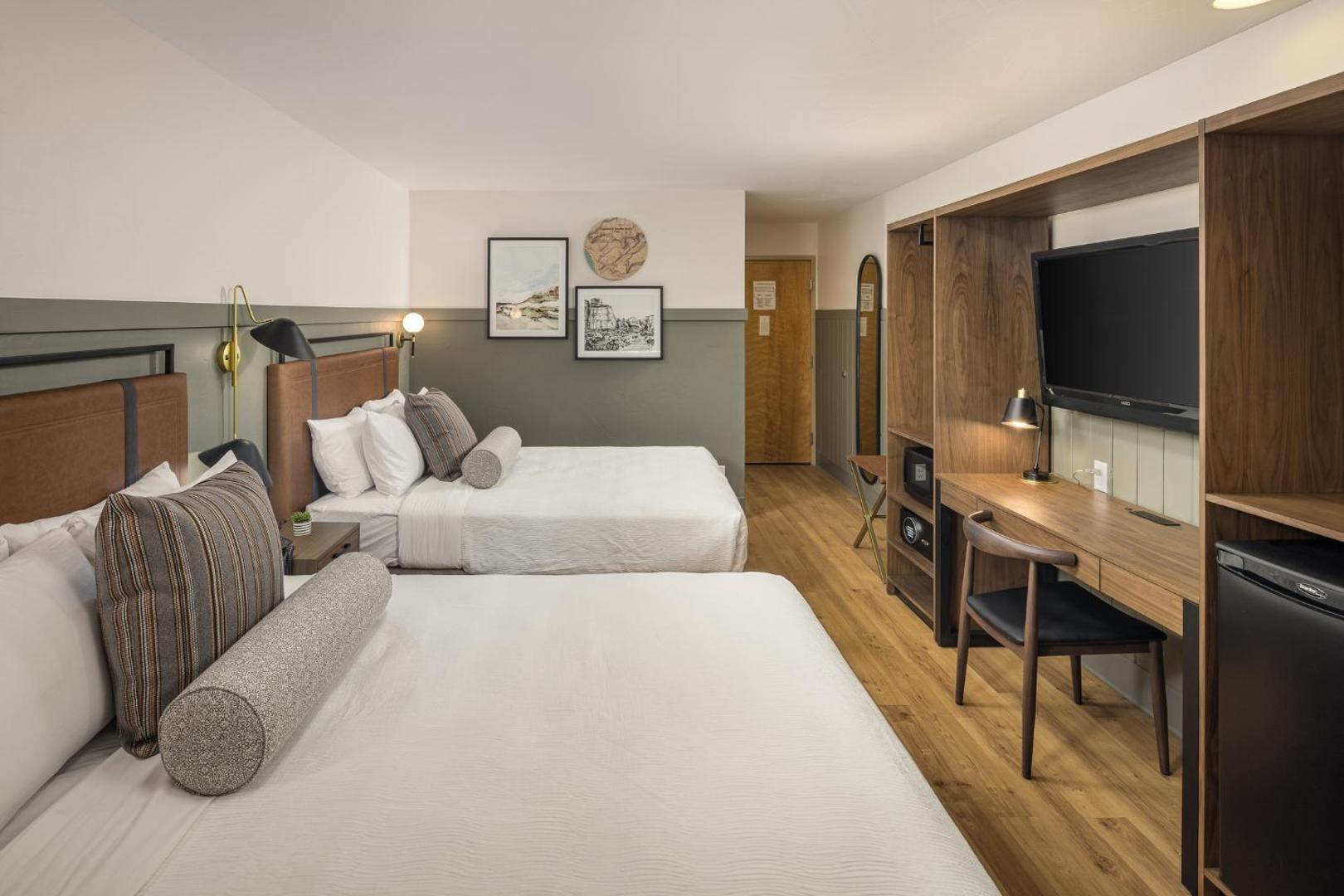 River Canyon Lodge