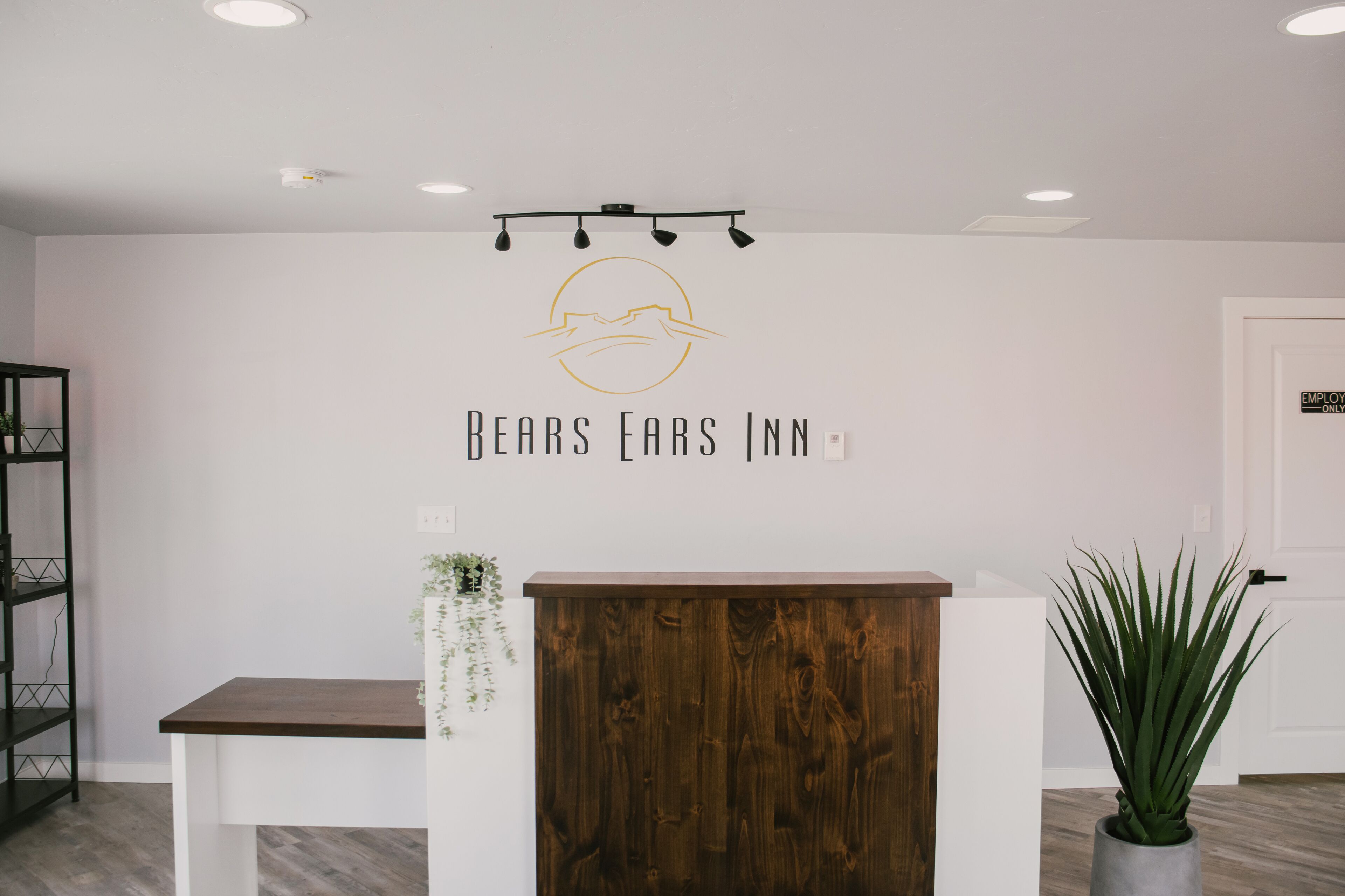 Bears Ears Inn