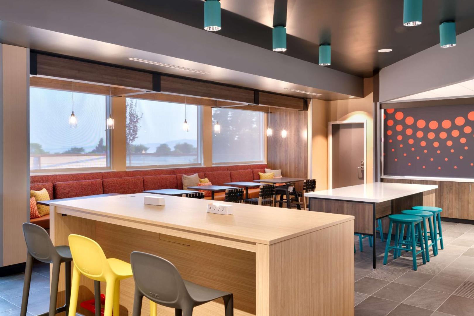 Tru by Hilton Clearfield Hill Air Force Base