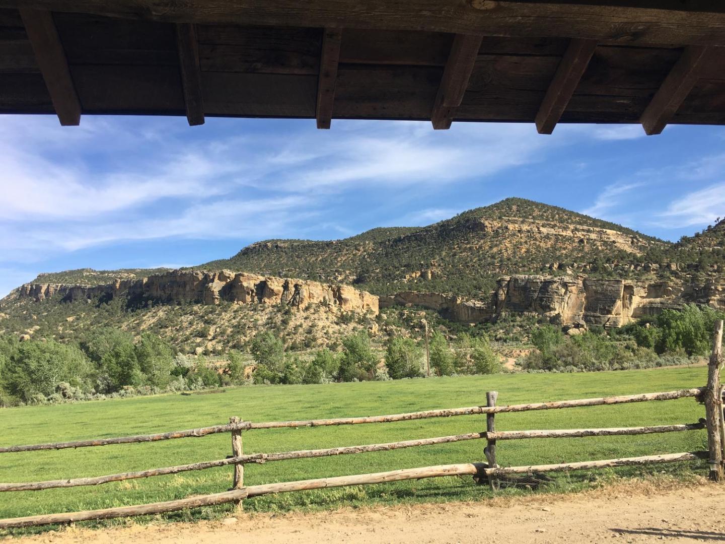 Slot Canyons Inn