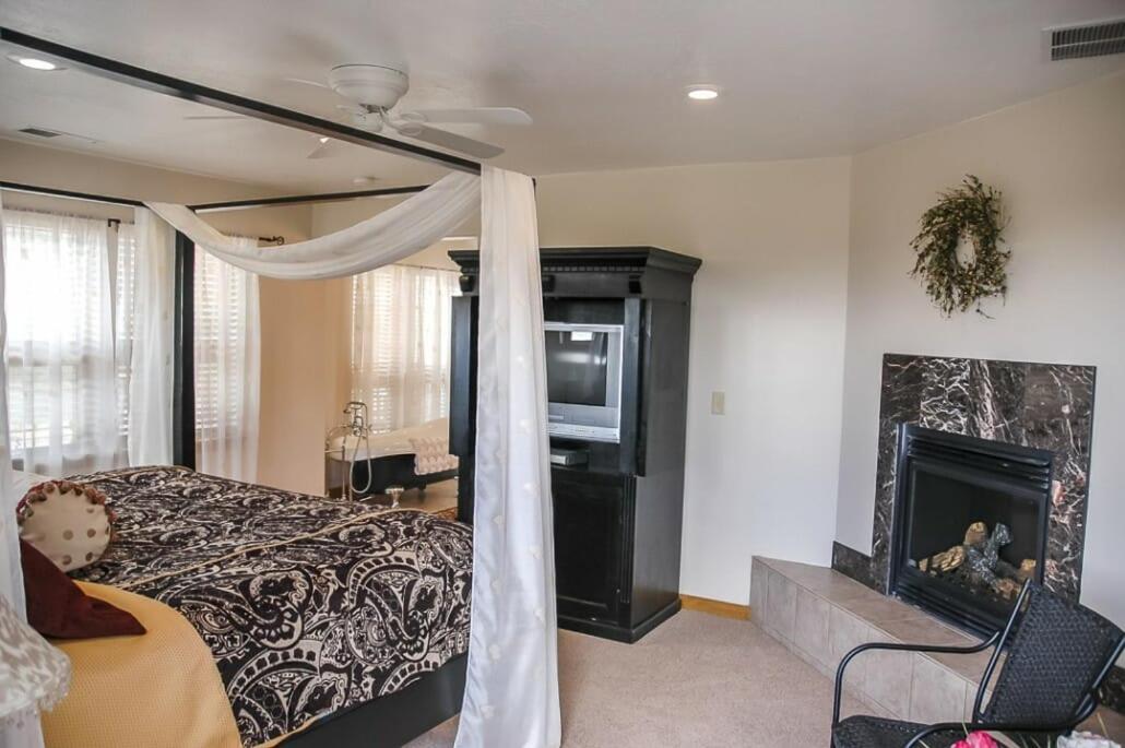 Slot Canyons Inn