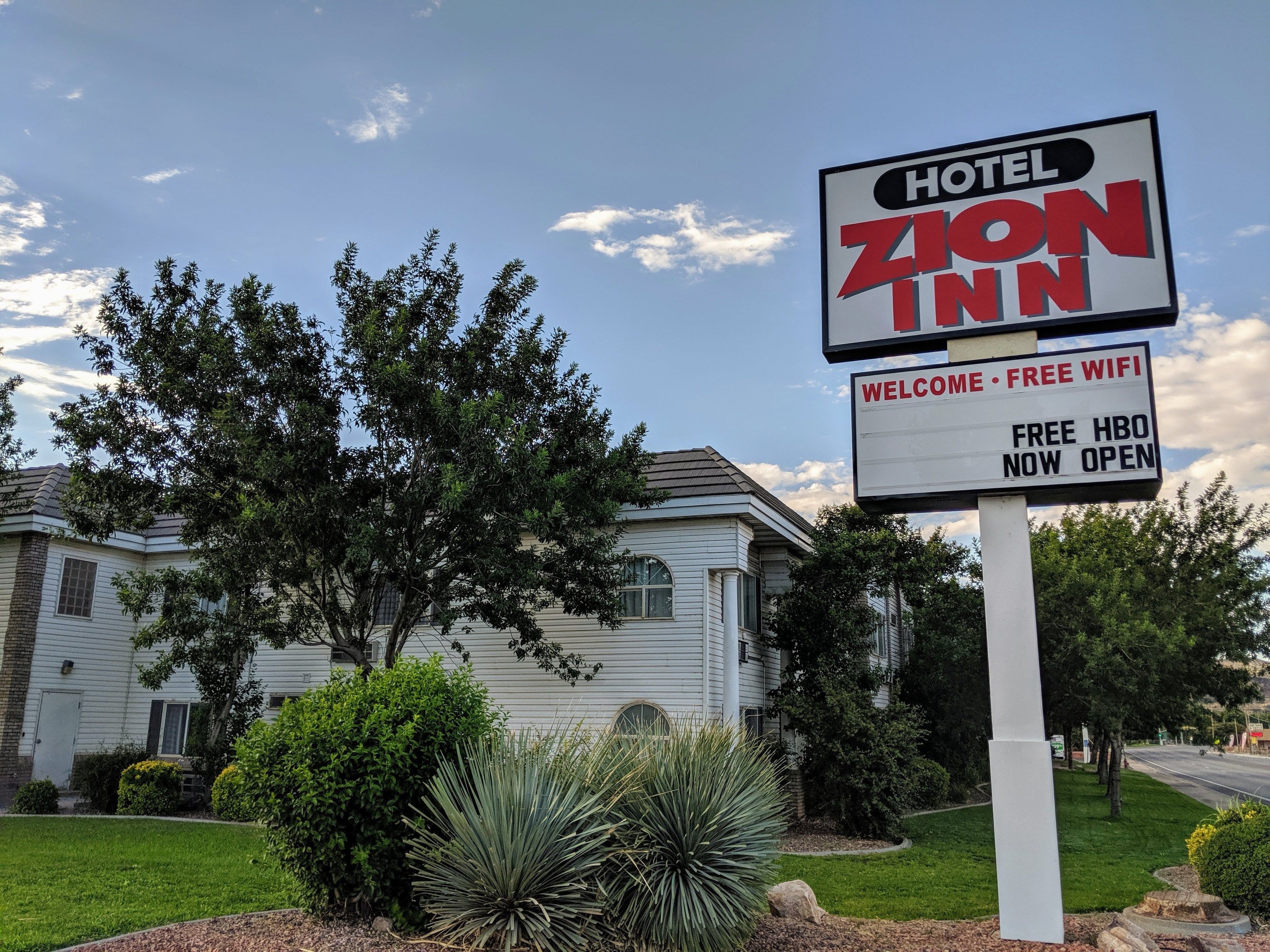 Hotel Zion Inn