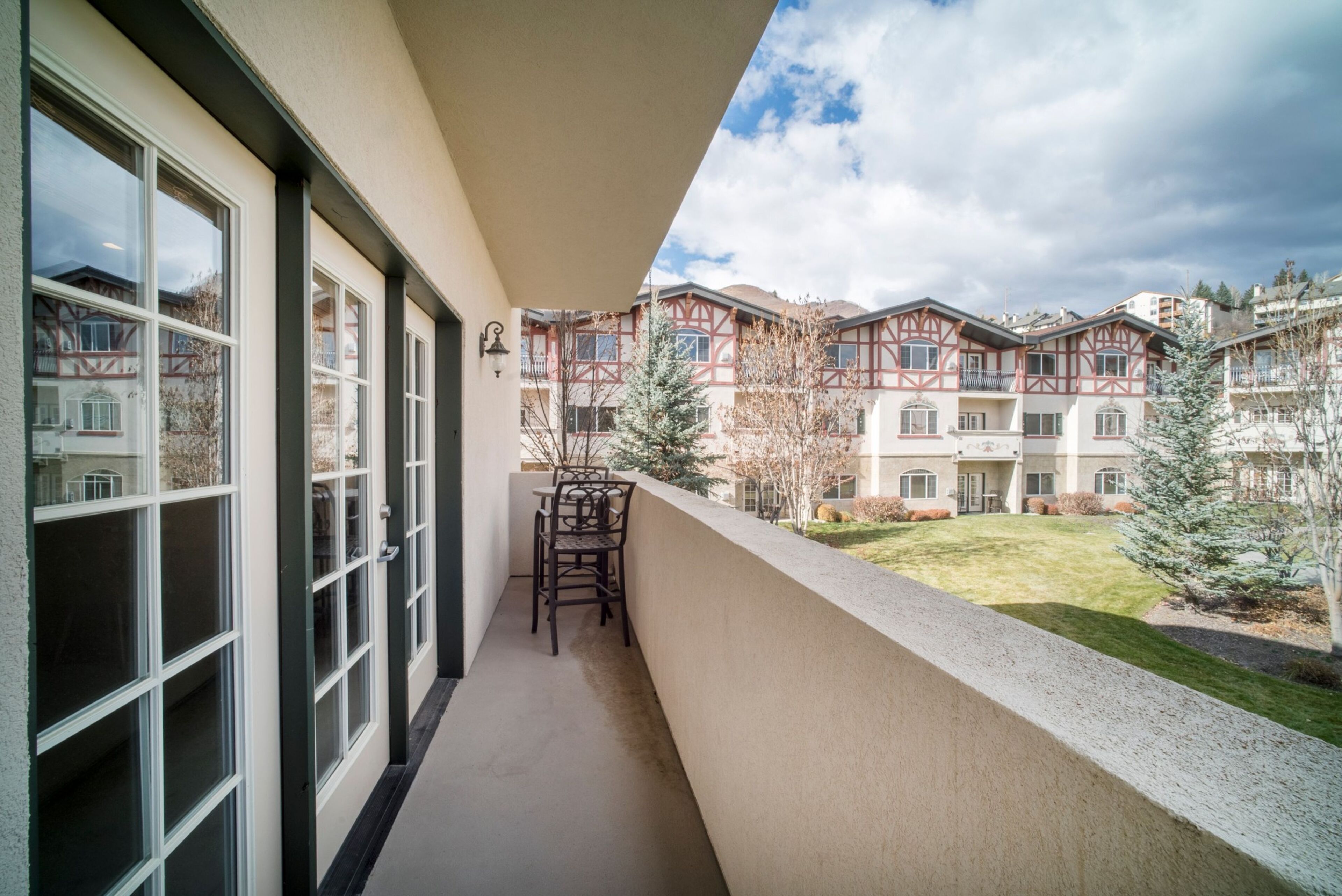 Zermatt Resort Villas by Midway Vacation Properties