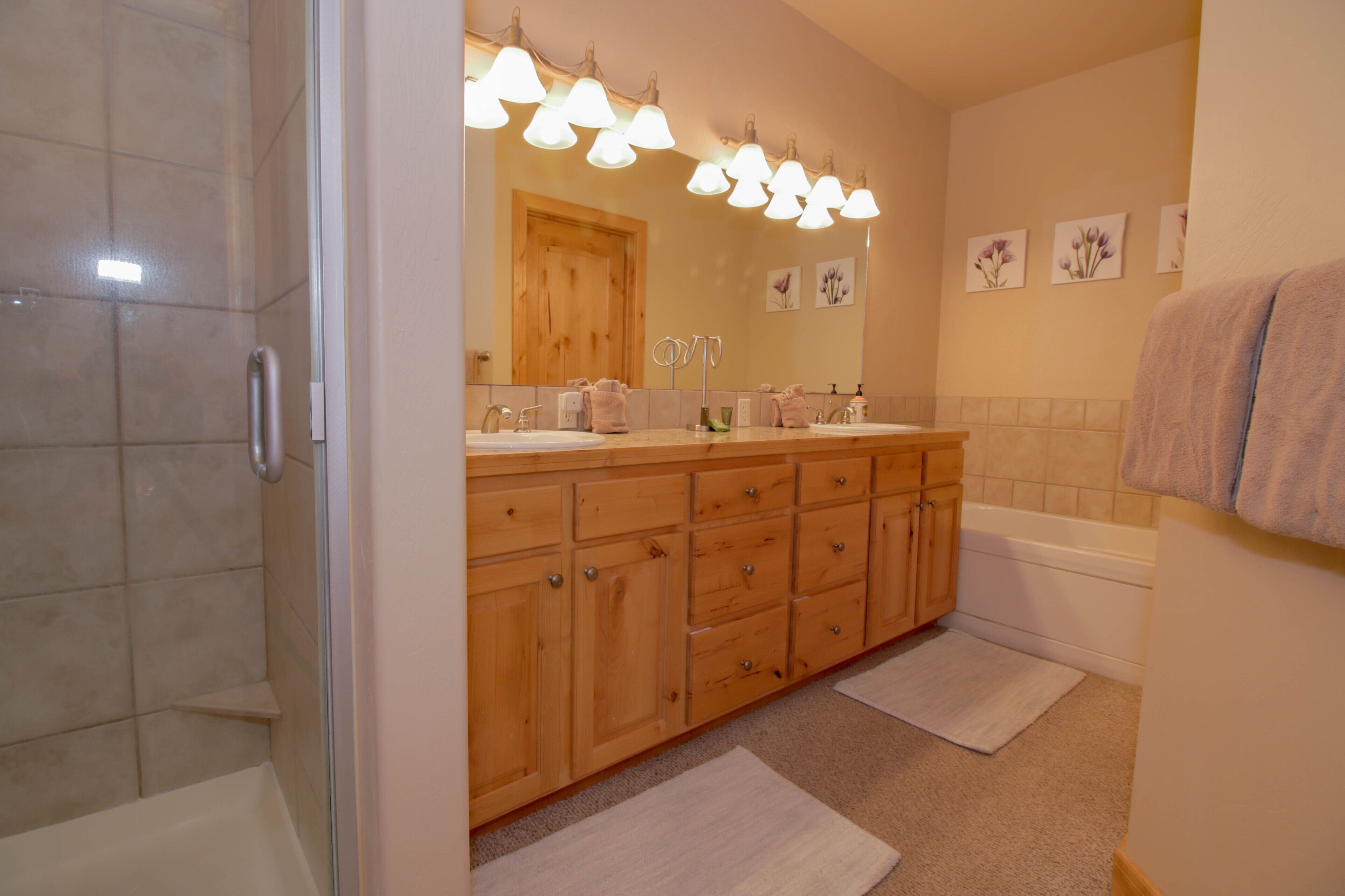 Fox Pointe at Redstone by Lespri Management