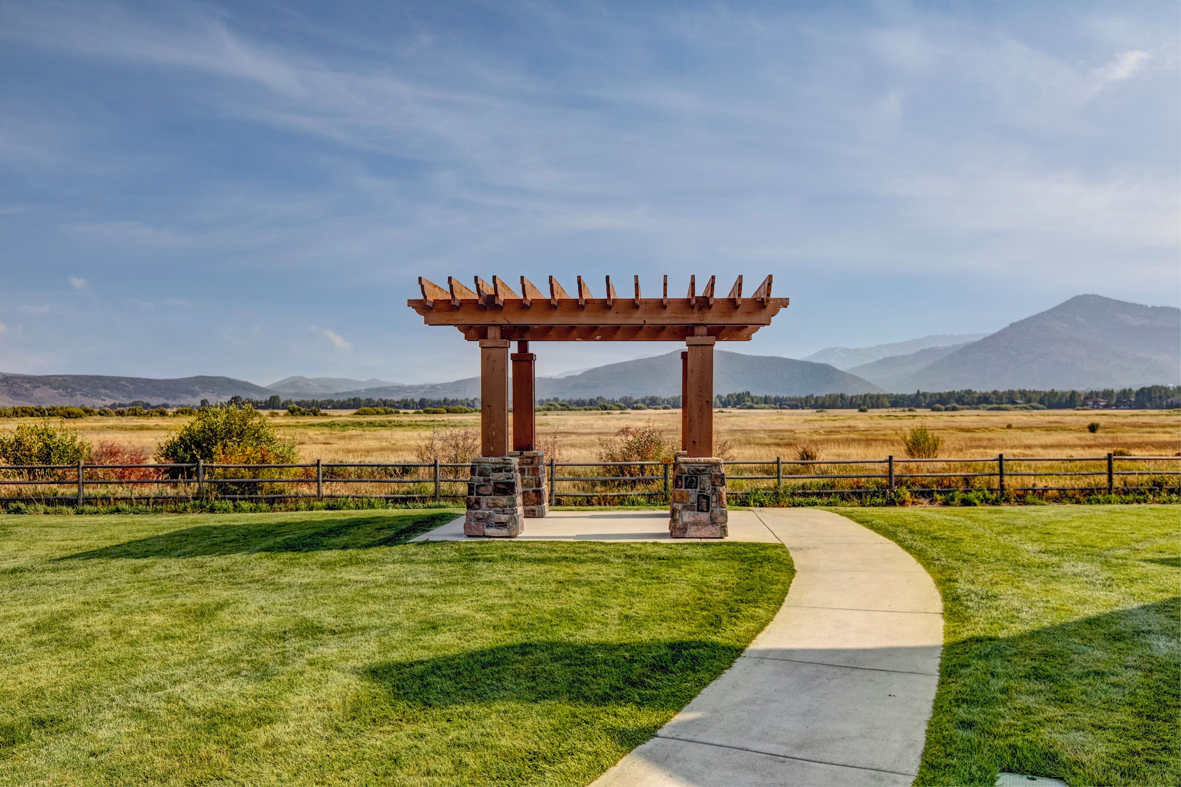 Fox Pointe at Redstone by Lespri Management