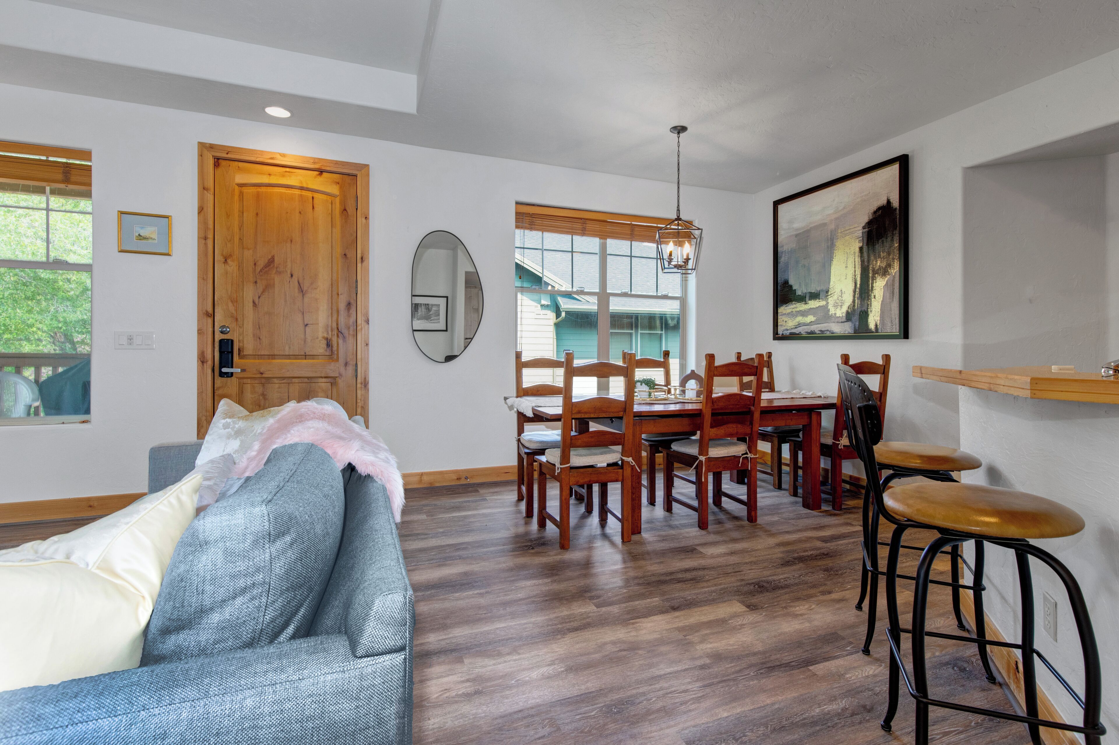 Fox Pointe at Redstone by Lespri Management