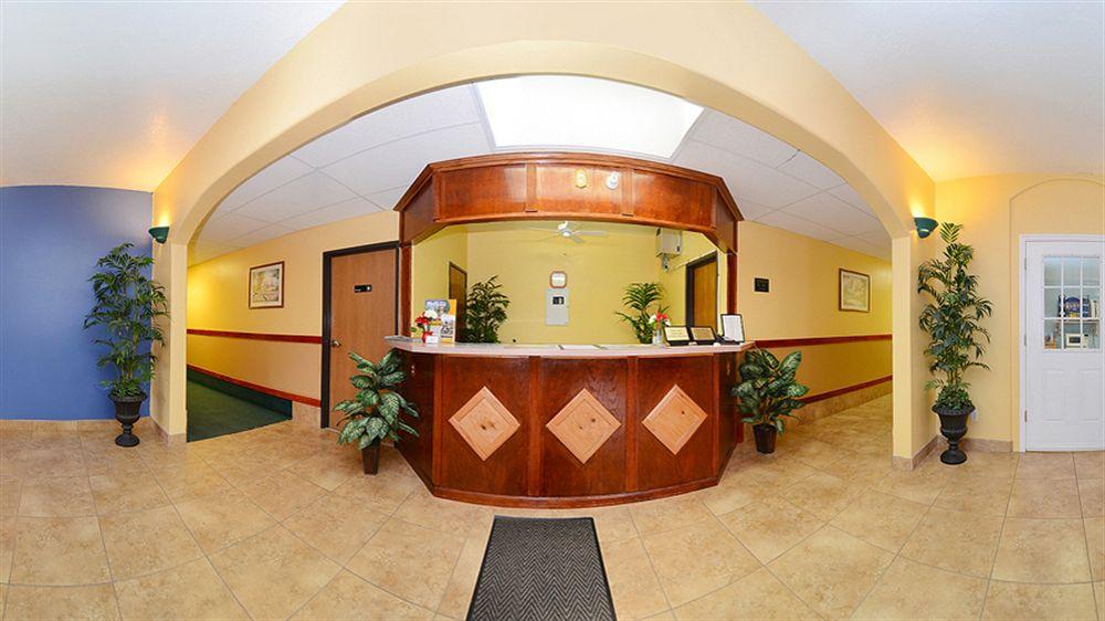 Quality Inn & Suites Salina National Forest Area
